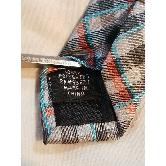 JF J. Ferrar Men's Necktie 100% Polyester Gray/Blue/Red Plaid Tie - Picture 5 of 5